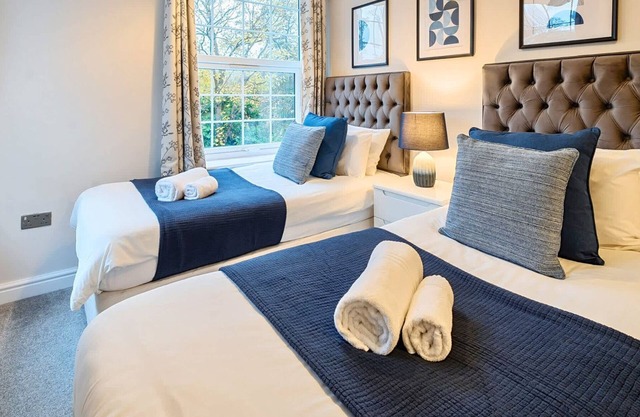 Spacious Apartment, 6 Adults, Smart TV, WiFi