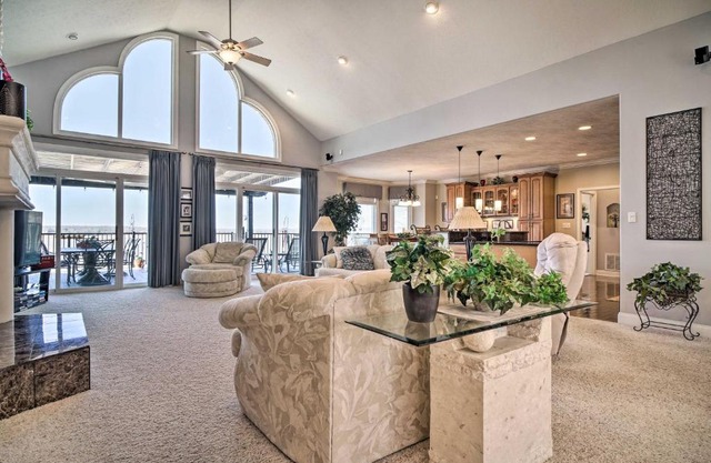 Spacious Baneberry Home with Lake Douglas Views!