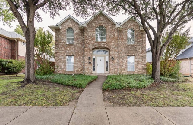 Spacious Carrolton, TX Home | Ideal for Big Groups