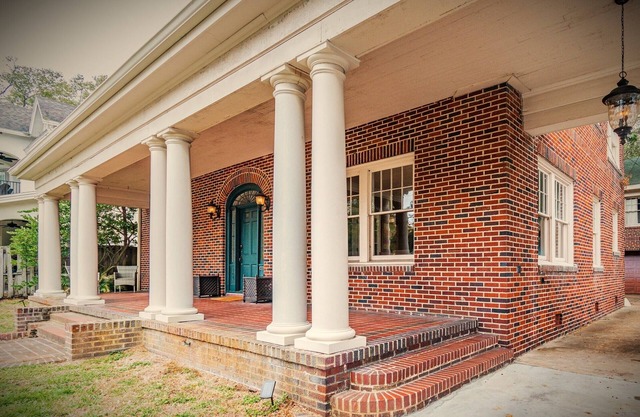 Spacious charming 4-bedroom house in S Tampa Near Water/Downtown