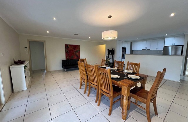 Spacious cheerful and comfortable family home