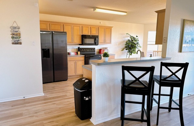 Spacious & Comfy Home , Pets Friendly