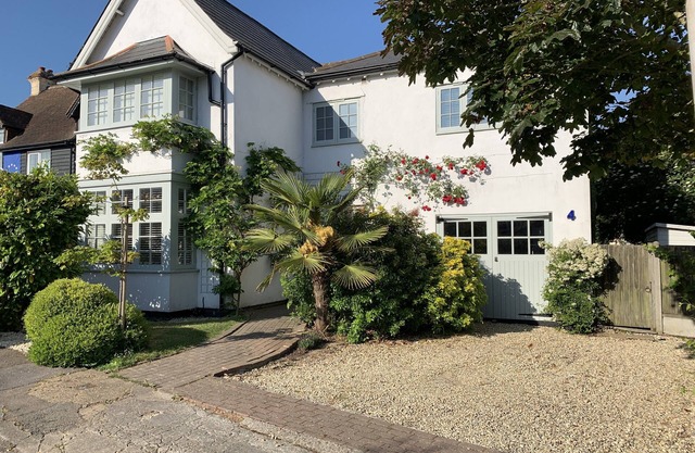 Spacious, cosy, stylish. Perfect for family gatherings or holiday with friends.