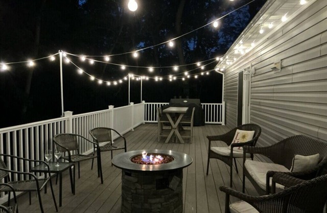 Spacious Deck-3BR Penn Yan Cottage Winery- Fall/Grape Festival