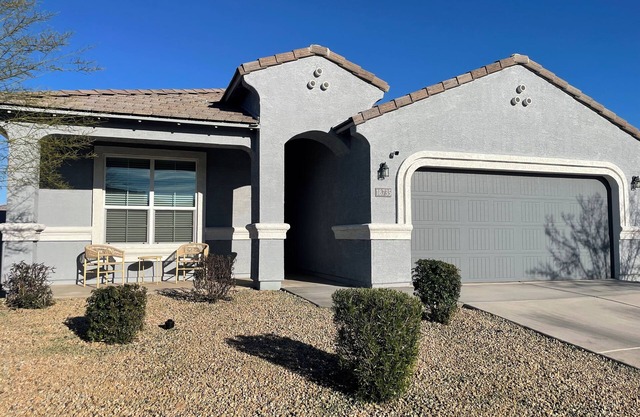 Spacious, Family-Friendly Home in Maricopa