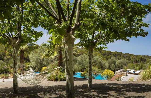 Spacious Family Retreat in Banyalbufar, 1020