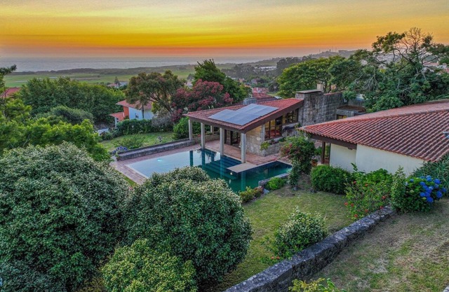 Spacious Farm w/sea view & Pool - Near The Beach