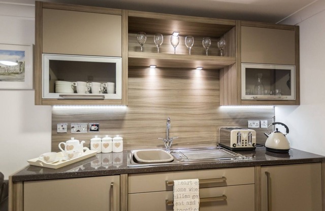 Spacious Flat by Taff Trail - Ideal for Groups