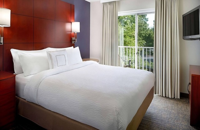 Spacious Good-Value Accommodation! Free Breakfast, Pets Allowed