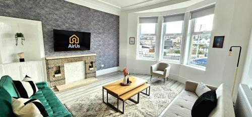Spacious Haven with Free Parking