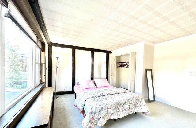 Spacious Home In Front of Geisinger Hospital