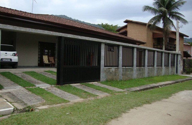 SPACIOUS HOUSE, ACCOMPANYING AND SAFE TO RECEIVE FAMILIES AND FRIENDS!