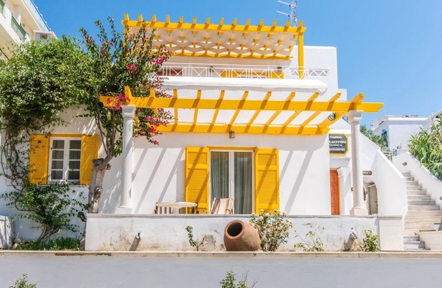 Spacious house with terrace combining tradition and modernity near sandy beach