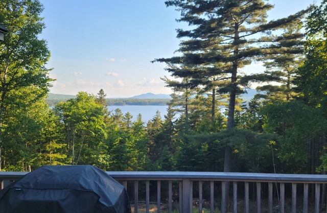 Spacious house with pebble beach. Direct access to Snowmobile and ATV trails!