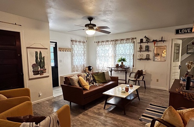 Spacious Lake Wandawega Oasis. Eclectic-space. Lake Access. Cabin Getaway!