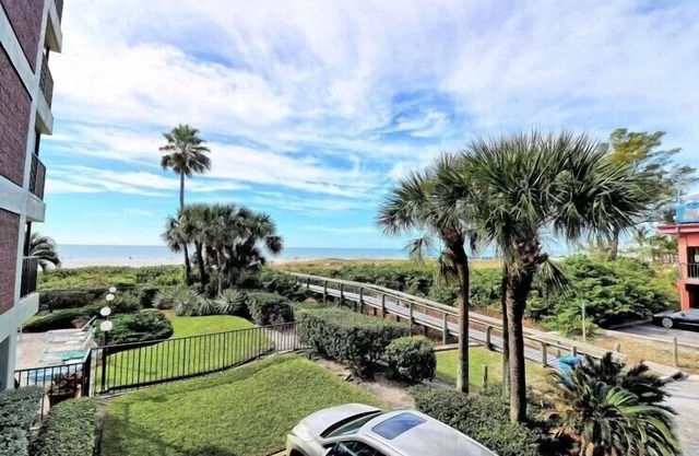 🌊 Spacious Layout with Stunning Bay Views