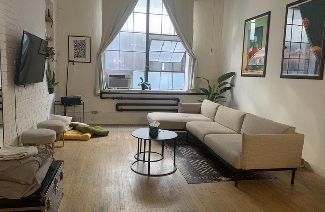 Spacious loft apartment in trendy Corktown.