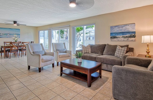 Spacious Lower unit just 2 houses from the sand!