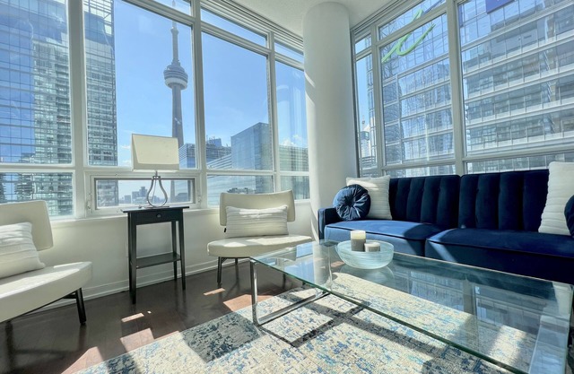 Spacious, Luxury CN Tower View 2 Bedroom Suite With Balcony *FREE PARKING*