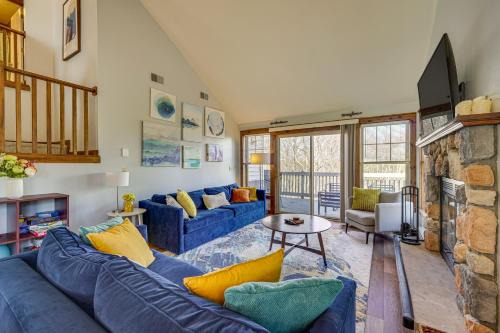 Spacious Modern Home about 1 Mi to Camelback Mountain!