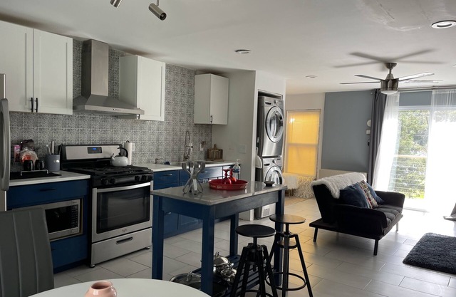 Spacious modern living in a quite neighborhood