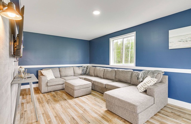 Spacious Oswego Home: 6 Mi to Fort Ontario!