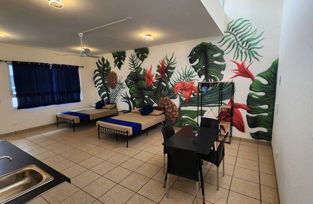 Spacious studio with 2 beds and WiFi, AC in fabulous Puerto Escondido
