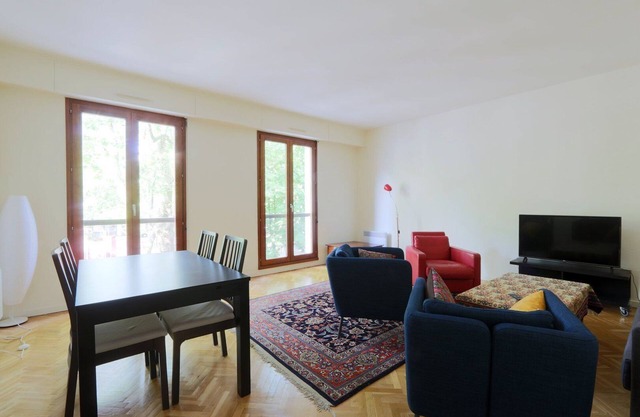 Spacious T3 #JeanJaurès#Tours #Hypercentre#parking