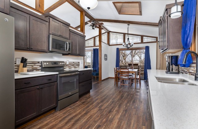 Spacious Trempealeau Retreat