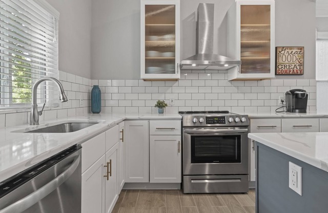 Spacious Upscale Retreat