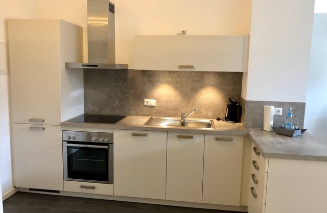 Spacious vacation apartment (69 m²) for up to six people with well-equipped kitchen