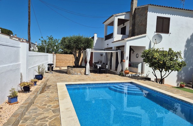 Spacious Villa with Private Pool