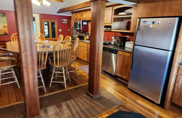 Spacious working horse farm, THE GALLOPING INN, where you can relax and unwind.