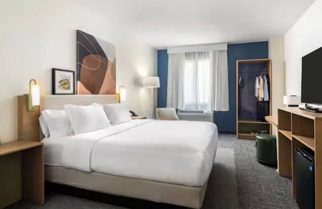 Spark by Hilton - Kent, Seattle
