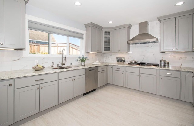 Sparkling Clean Newly Built Luxury Ocean View 5 BR/3 BA Near SF/SFO+Free Parking