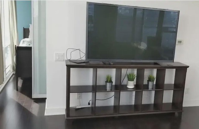 Sparkling Cozy Condo