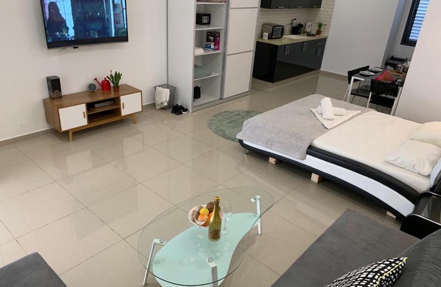 Spat Studio ApartHotel