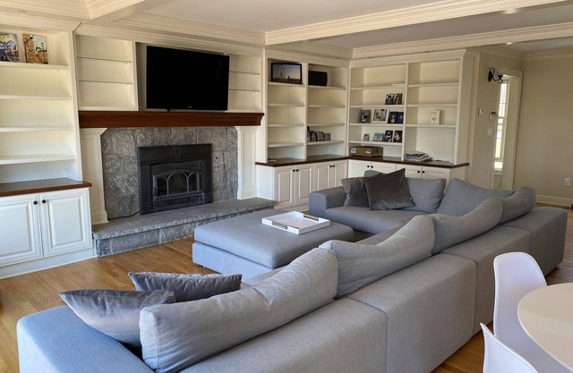 Special winter rates CT home close to beaches, parks, hikes, local skiing