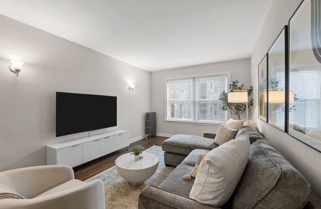 Spectacular 1BR/1BA Newly Renovated Lincoln Square