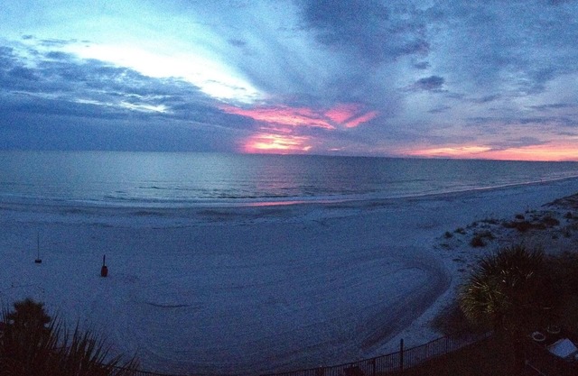 Spectacular 2BR Beachfront Condo in Redington Shores - Smoke-Free & Pet-Free