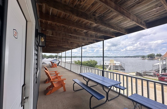 Spectacular 3 bedroom 2 bath Unit 27