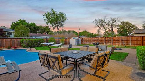 Spectacular 6BR 2,5BA Holiday Home with Pool