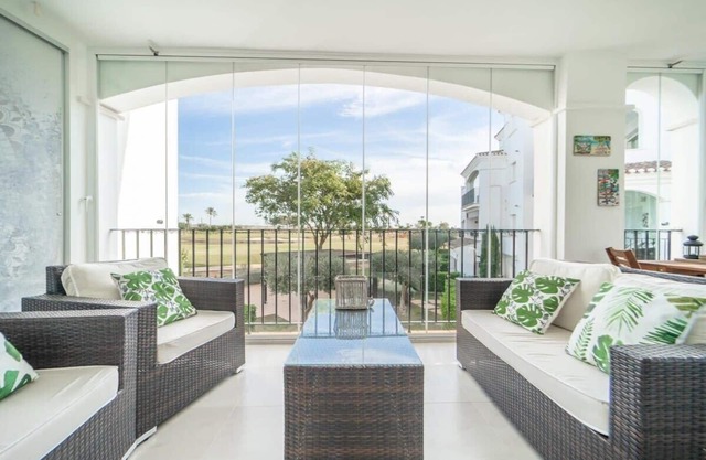 Spectacular and stylish 2 bed apartment - AA1711LT