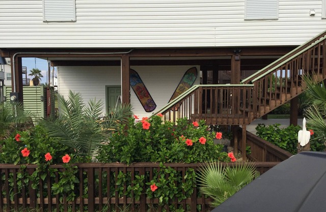 Spectacular Beach View, Spacious Home with Large Deck