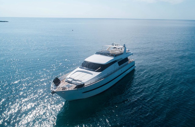 Spectacular Luxury Yacht center Alicante