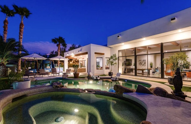 Spectacular North Scottsdale Villa w/Pool & Hot Tub Minutes from Golf and Shops
