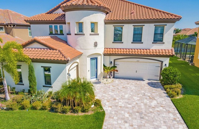 Spectacular Retreat in the Heart of Tampa, Florida