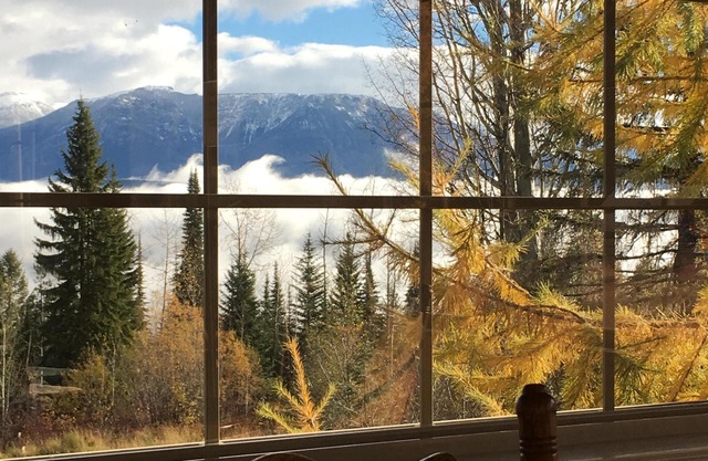 Spectacular Top Floor 2 Br W/Hot Tub and Panoramic View