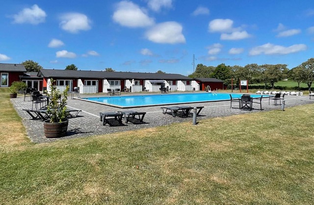 Spend a relaxing vacation in this cozy apartment with shared pool.