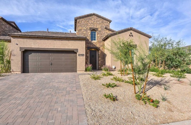 Spend your vacation in stunning Goodyear, Arizona